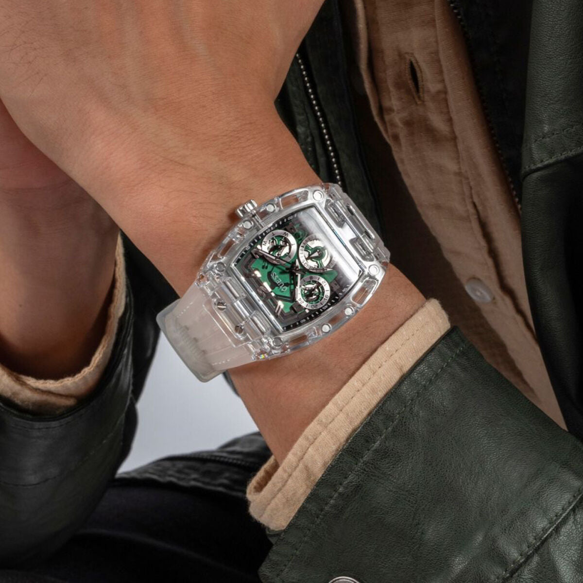 V4H1D3555F80D0C9A12166B3A82860C305FR6441176P5