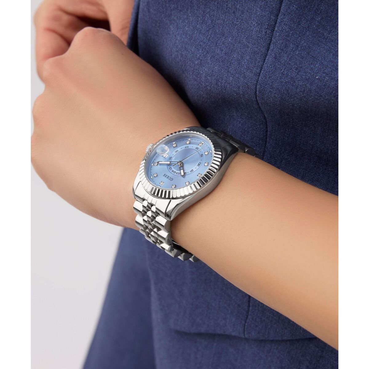 V3HEC65F63A8C50A647D8FBB440859613CFR7471070P8