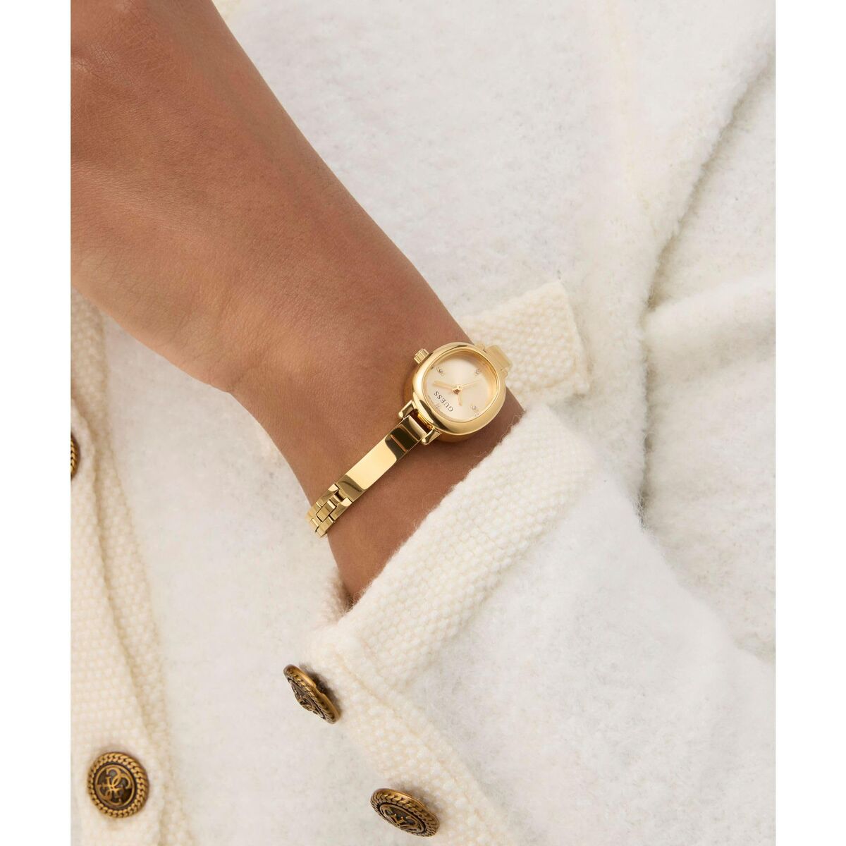 V3HECFC86B83837BB3E6D6038F743310646R7469774P8