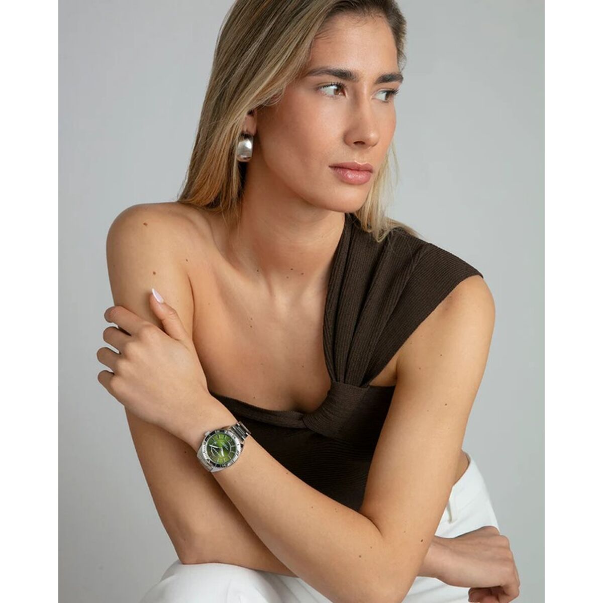 V3HEAA9C0ACEDF0B5E0EAAC8EDF5F91648FR6732850P4