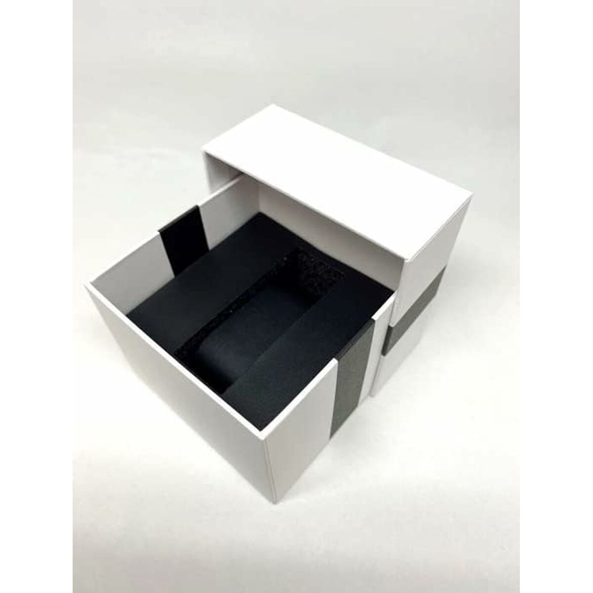 V4HEAB70578F80F7A37B56CC5FBE82B0AAER7411516P6