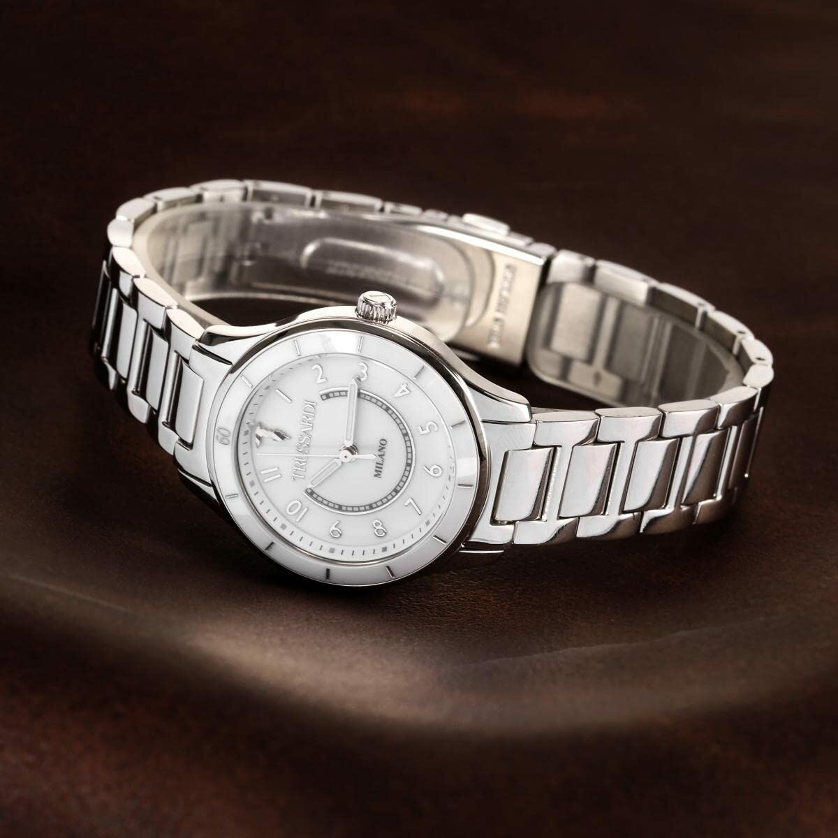 V3HE82919A4BE8C2B956596BE2834FA0F8FR7046245P9