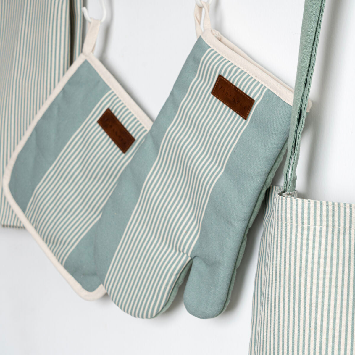 V6HDA815B19E46C0DF0A846FC98818027C2R5280763P3