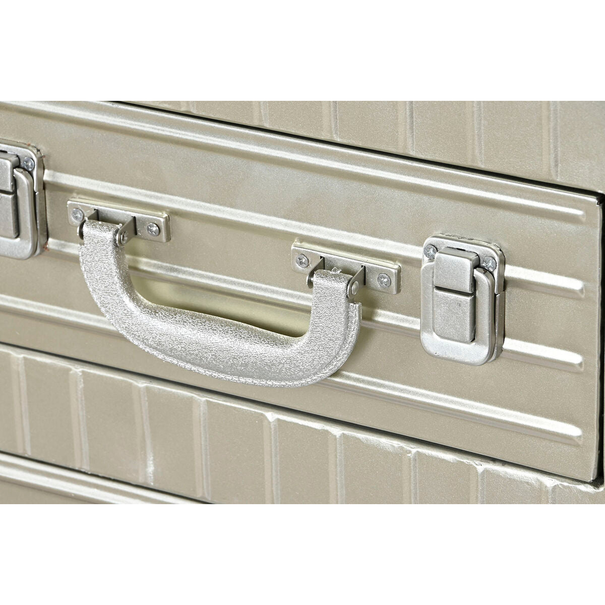 V8H3E900B055D26A856DA876D7A32ABD7DAR6260747P5