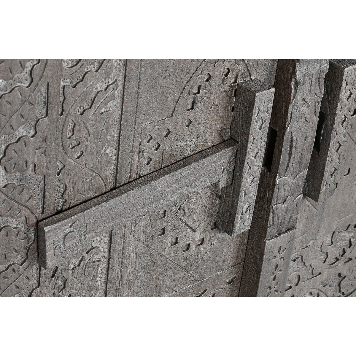 V8HF0551E476602245CBFC95D6C0F1473B2R6385219P6