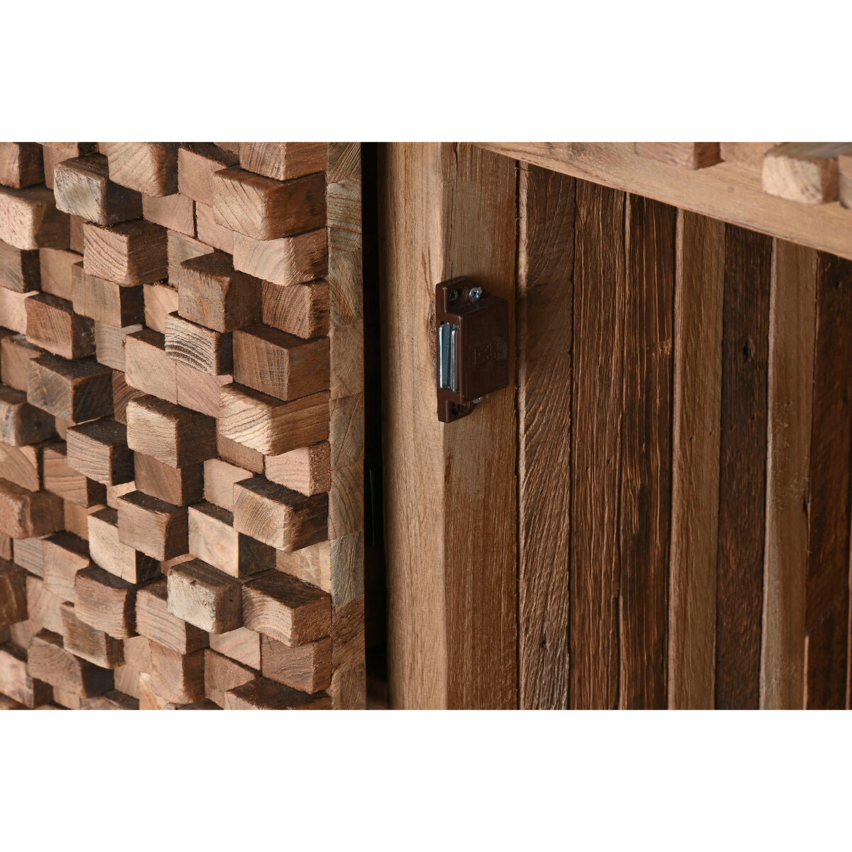 V9H0F43053C329BDFF8E1B910C648532066R6385962P5